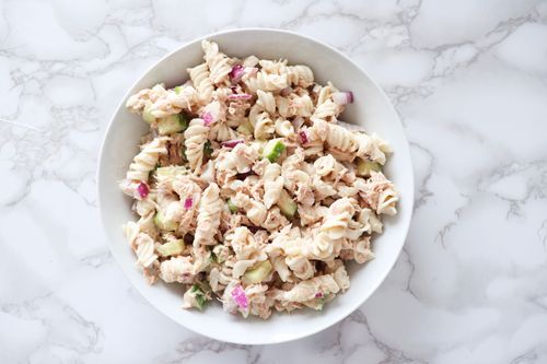 ENSALADA DE PASTA CON ATÚN